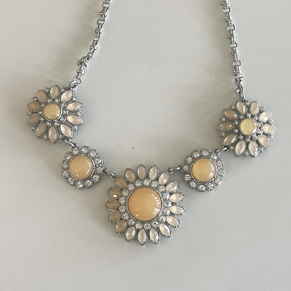 Peach Lia Sophia Necklace - Picture 1 of 2